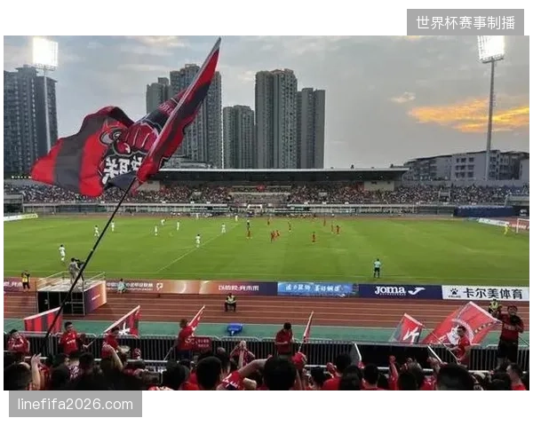 成都蓉城与重庆铜梁龙凭借稳固防守，占据积分榜前两位